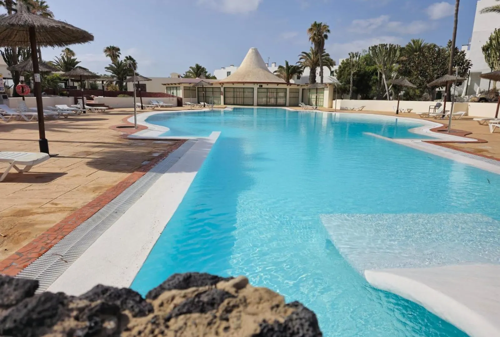 Bungalow Goa Pool View, Playa Roca Residence Sea Front Access - Free Ac - Wifi Costa Teguise